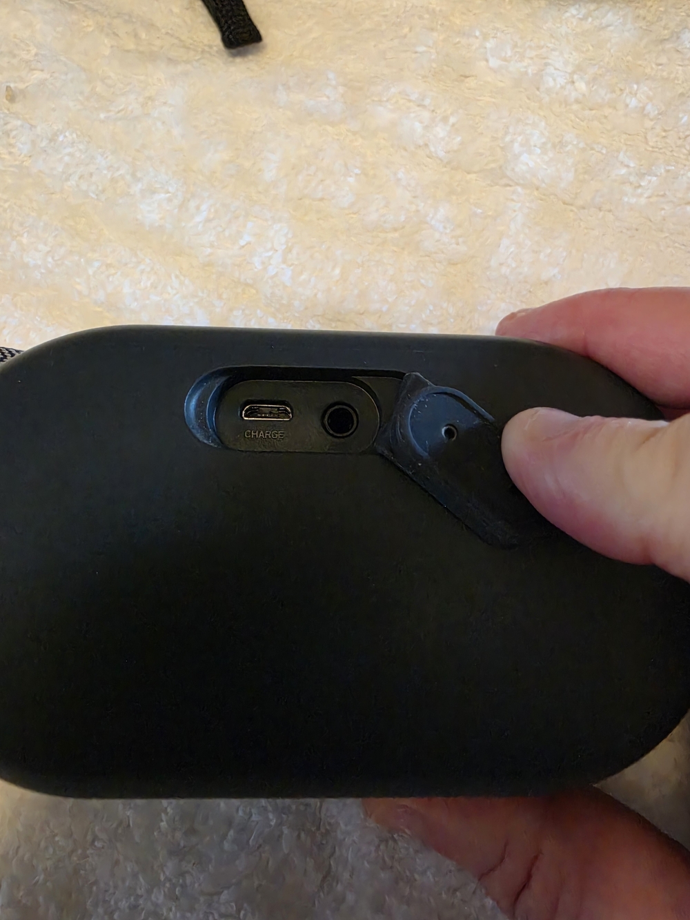Portable Bluetooth Speaker in Purple with Carry Strap - Picture 5 of 5